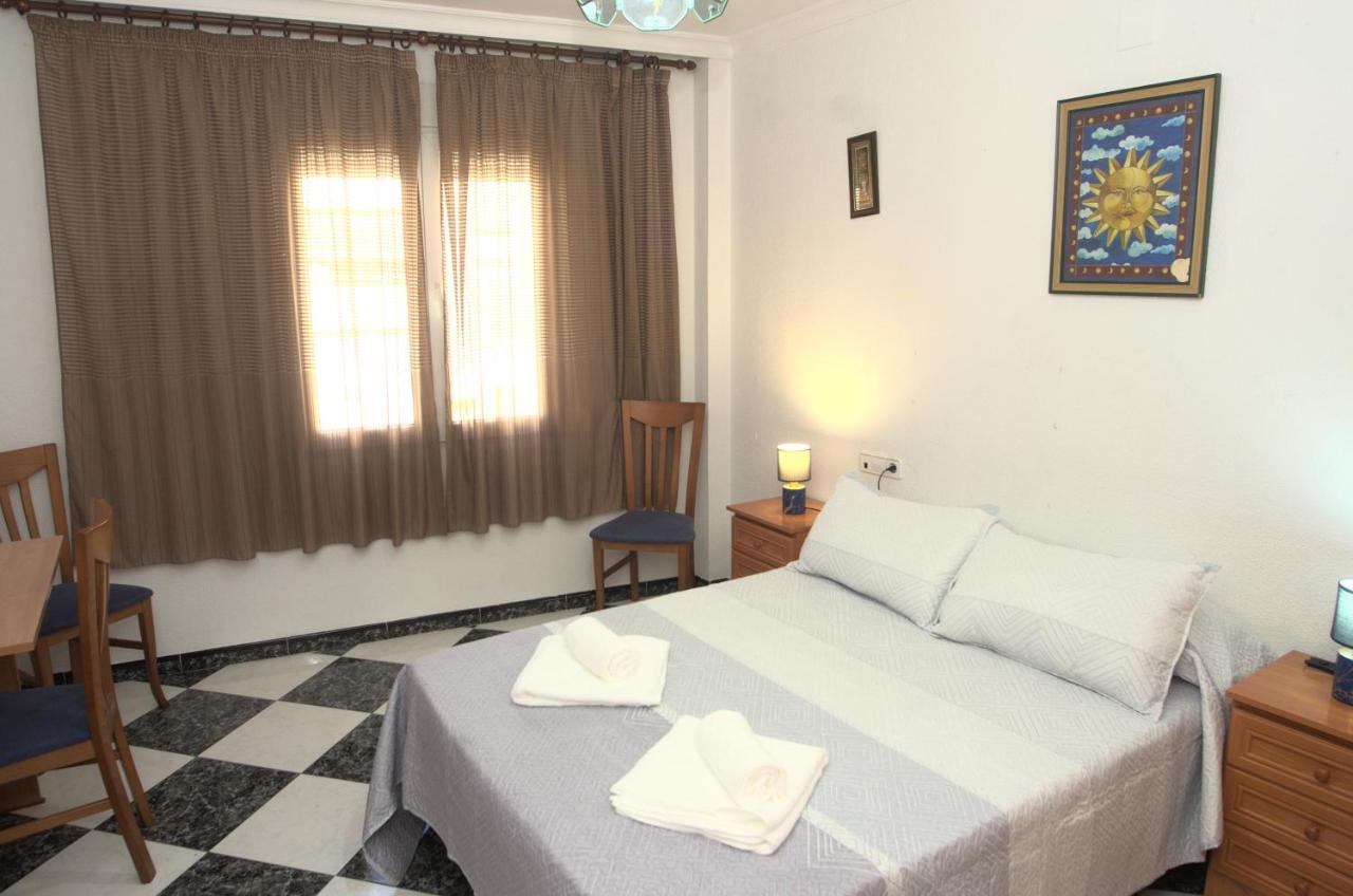 Habitacion En El Corazon Del Centro De Малага Экстерьер фото